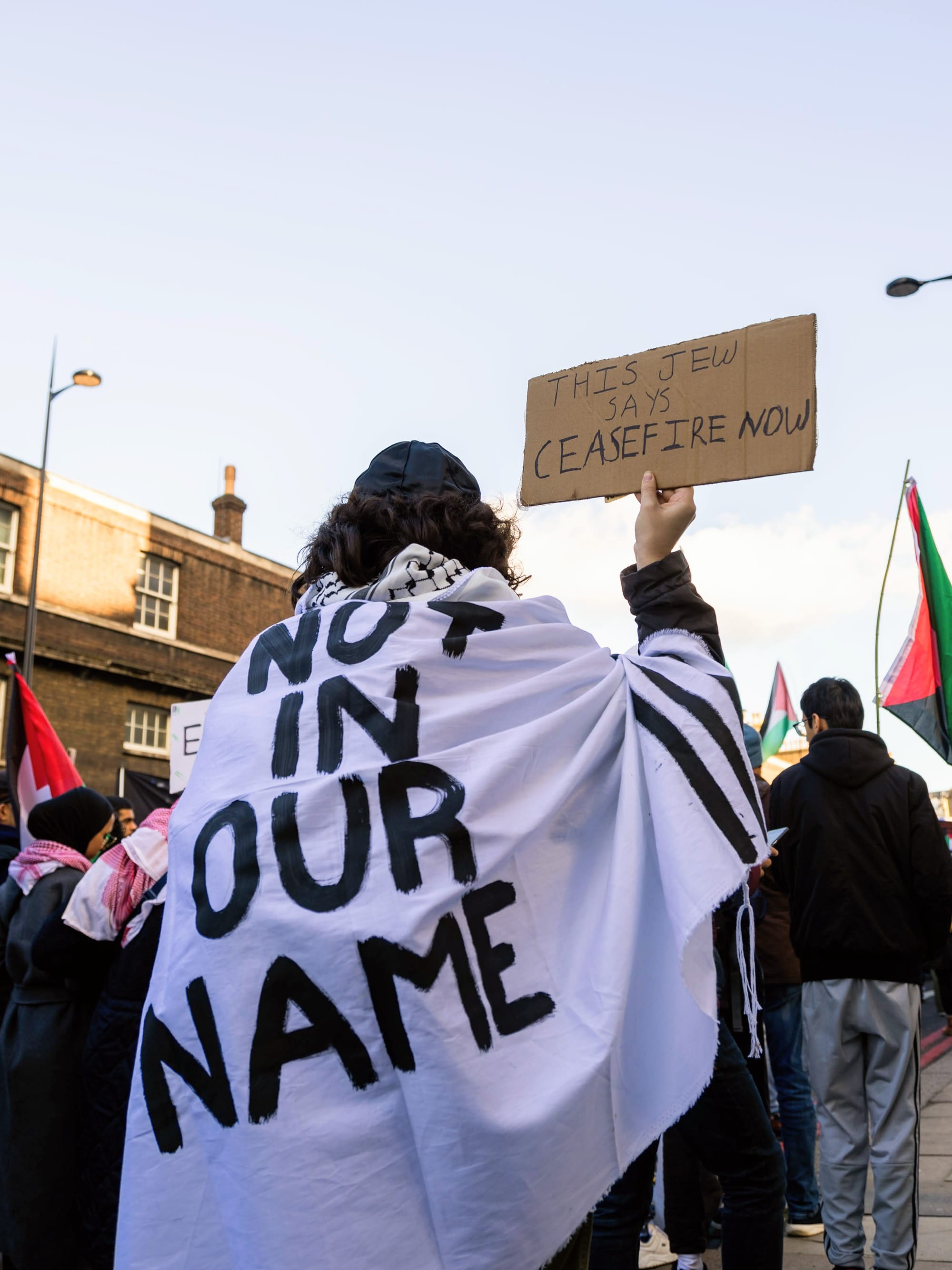 Jewish activists join hundreds of thousands of people marching through the streets of London for a ceasefire in Gaza, 11 November, 2023. Credit: Talia Woodin
