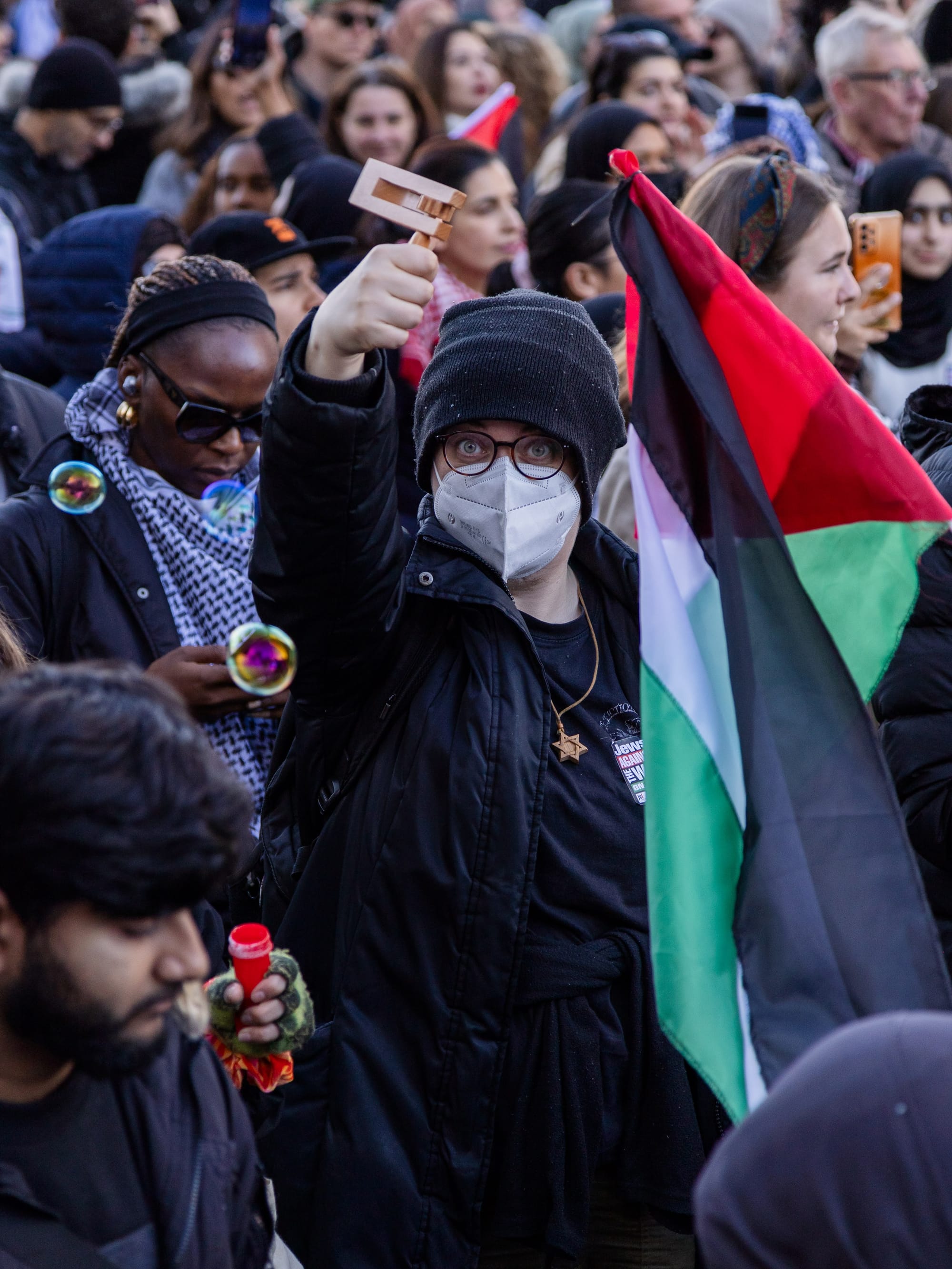 Jewish activists join hundreds of thousands of people marching through the streets of London for a ceasefire in Gaza, 11 November, 2023. Credit: Talia Woodin