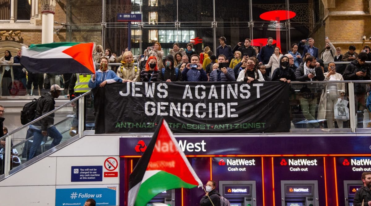 PHOTOS: An eruption of British Jewish solidarity with Palestinians